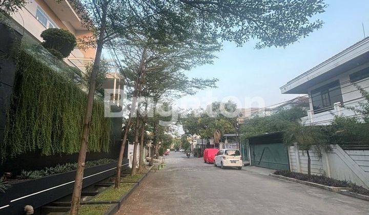 Rumah 2 Lantai Green Garden Row Jalan 3 Mobil Lega Dekat Boulevard Utama SHM 2