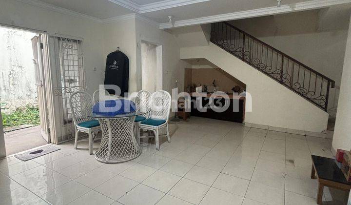 RUMAH 2 LANTAI HITUNG TANAH CLUSTER PERMATA MEDITERANIA POSISI BOULEVARD ROW JALAN LEGA 1