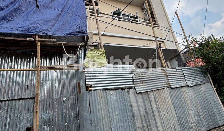 RUMAH BARU TANJUNG DUREN 3 LANTAI ROW JALAN 2 MOBIL ADA KAMAR BAWAH  DEKAT UNIVERSITAS DAN PUSAT PERBELANJAAN 2