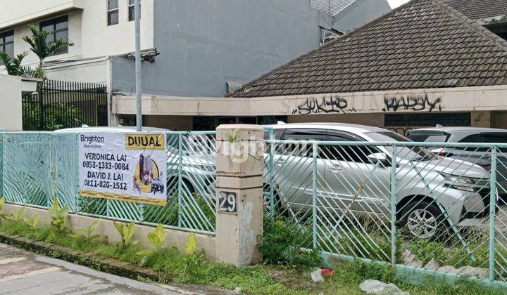 RUMAH BANGUNAN LAMA HARGA NJOP 2 LANTAI ClDENG JAKARTA PUSAT LOKASI JALAN RAYA STRATEGIS 1