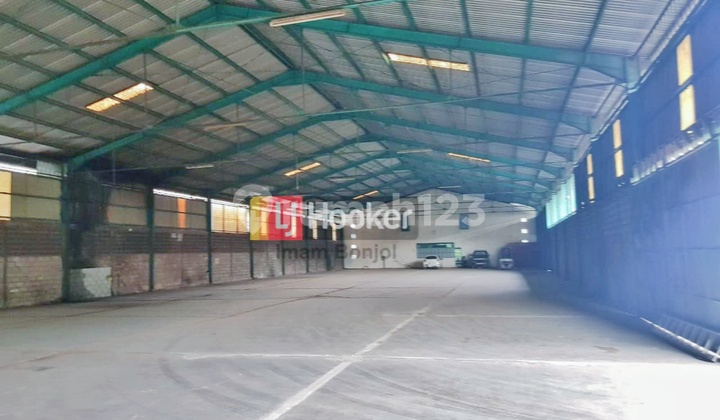 Warehouse 2000m² Spacious Good Ready to Use near airport and port. 1