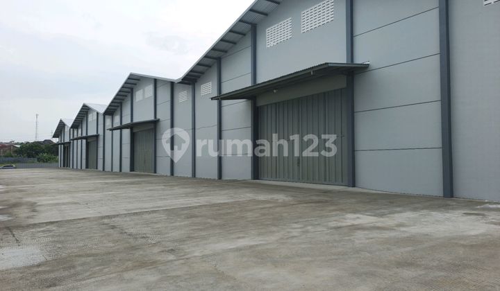 Gudang Bagus dan Terawat dengan Area Parkir Luas di Kic Gatsu 2