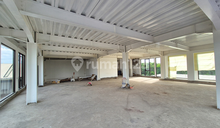 Two-story connected shophouse near Metland Puri/Greenlake 2