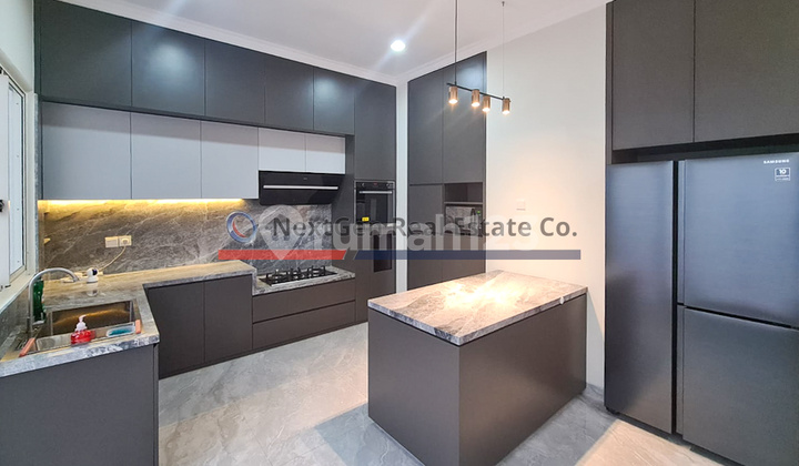 Rumah 2 Lantai Bagus Furnished Flamingo The Springs Summarecon 2