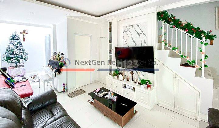 Rumah 2 Lantai Bagus Furnished Atlanta Paramount Serpong 2