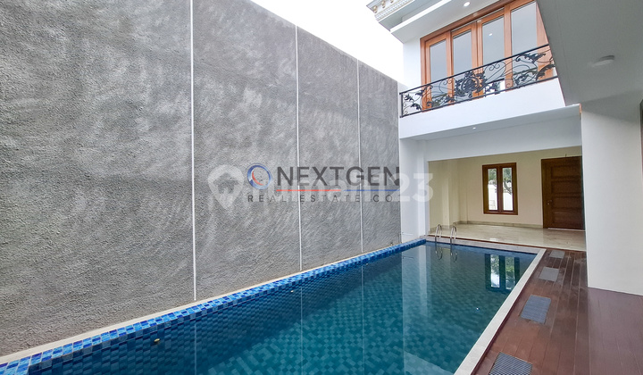Rumah Mewah Pool Gym Area Puspita Loka Bsd 2