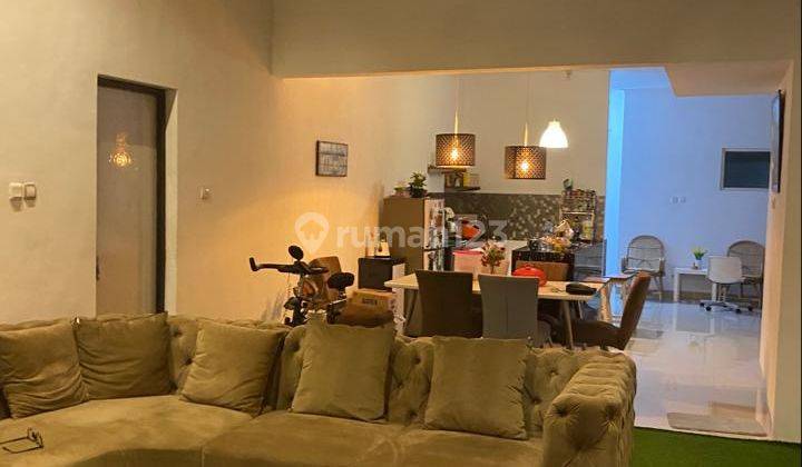 Rumah 2 Lantai Bagus Furnished Taman Semanan Indah 1