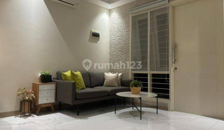 Rumah 2 Lantai Bagus Furnished Cluster Tesla Full Furnished Gading Serpong 1