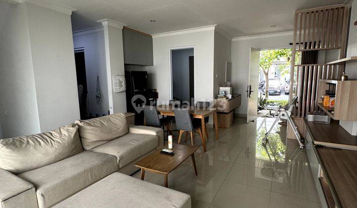 Rumah 2 Lantai Bagus Semi Furnished Granada Alicante Gading Serpong 1