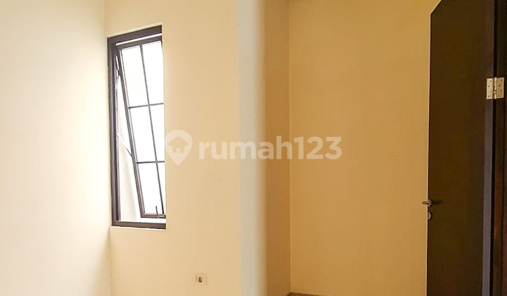 Rumah, 2 Lantai, SHM, Siap Huni Cluster Green Village Tangerang 2