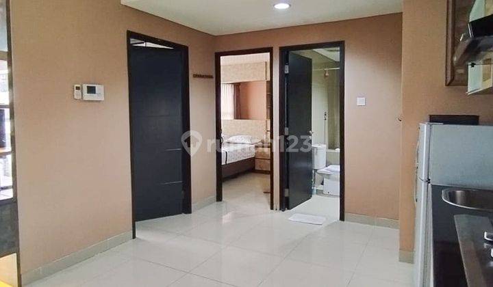 Apartemen Skyline Paramount 2 Kamar Tidur Bagus Furnished 1