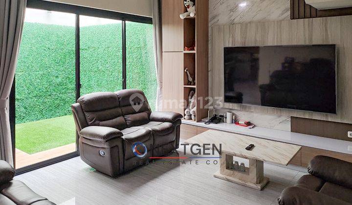 Rumah 3 Lantai Bagus Green Garden Residence Full Furnished 1