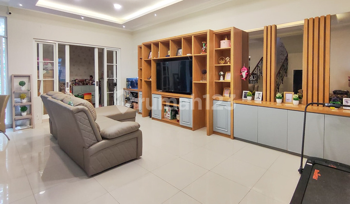 Fully Renovated Trimezia House in Gading Serpong