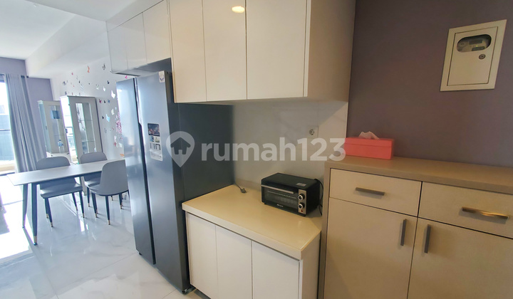 Near Toll Access, Apartment, Near Shopping Center, Fully Furnished Sky House Bsd 2