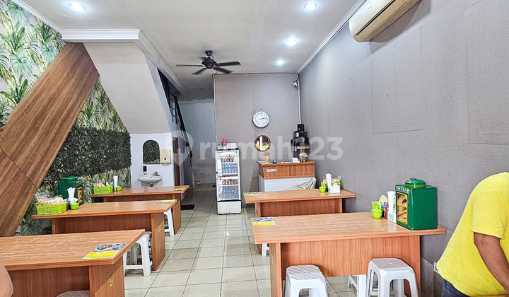 Ready to Occupy, 3-Storey Shop House Near Gading Serpong Mall