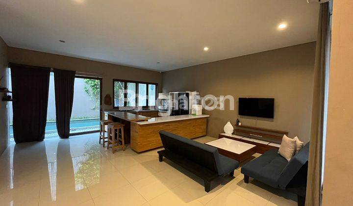 VILLA 3 BR FULLY FURNISH LOKASI STRATEGIS DI UMALAS 1