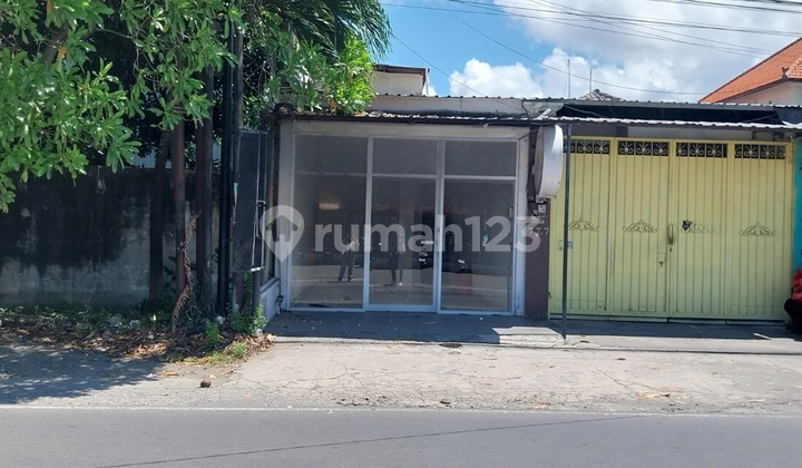 Rental of Strategic Shop in Renon 2