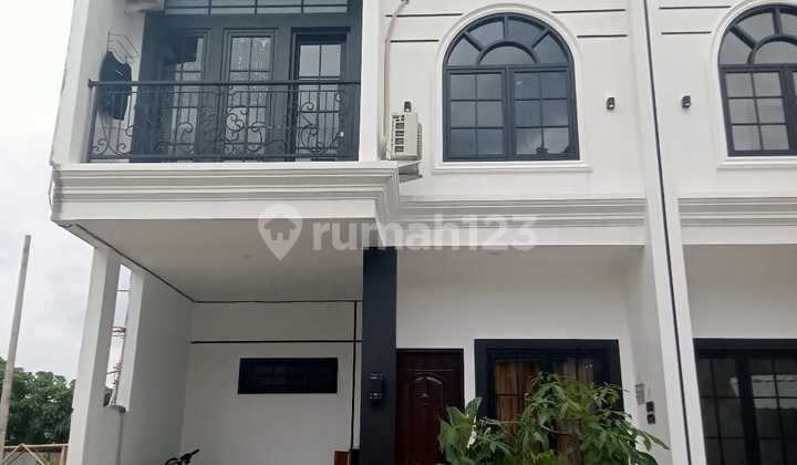 Strategic Residence in Cisalak Near UI & Renowned Schools