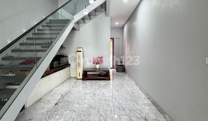 Dijual Rumah Crown Golf PIK View Golf Furnished Harga 29.5 M 1