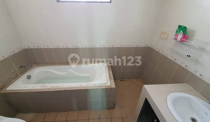 Rumah 2 Lantai Anggrek Sari Unfurnished di Anggrek Sari, Batam 9