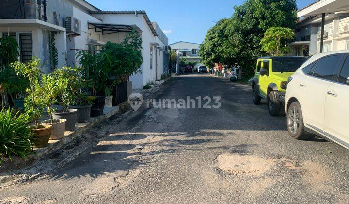 Rumah Sudah Renovasi Livia Garden Hook HGB di Livia Garden, Batam 4