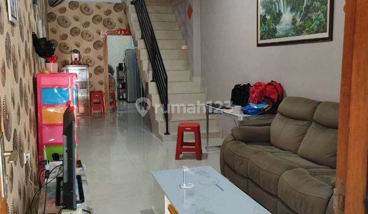 Rumah 2 Lantai Bagus Orchard Suite SHM di Orchard Suite, Batam 2
