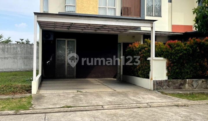 Nice Ready to Use House in Kota Harapan Indah Bekasi.