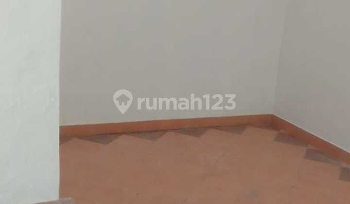 Dijual Rumah Nyaman di Taman Harapan Baru. 2