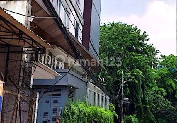 Dijual Rumah tua di Kebun Kacang, Jakarta Pusat Dijual Rumah tua di Kebun Kacang, Jakarta Pusat