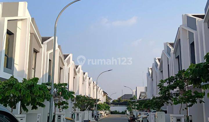 DIJUAL CLUSTER DI HARAPAN INDAH    Diapit oleh 2 stasiun KRL (stasiun Kranji dan stasiun Cakung)  1