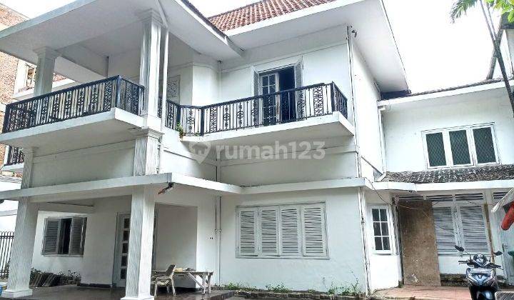 Jual Rumah Besar di Latuharhary Owddnaousdu 1