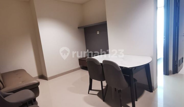 PRAXIS LT 10 FULL FURNISHED LOKASI DI PUSAT KOTA SURABAYA DKT SILOAM 1