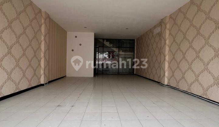 3.5-Storey Shop House Zero Location Kupang Jaya Main Road Surabaya 2