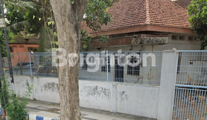 RUMAH HITUNG TANAH DI TENGAH KOTA BANYUWANGI LOKASI SANGAT STRATEGIS 2