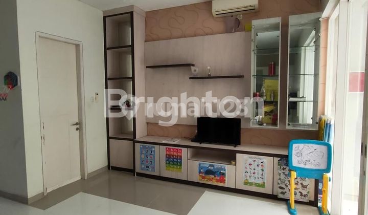 Minimalist Beach House at Mentari, Fully Furnished in a Cluster near Pakuwon City Mall, Kenjeran Mulyosari, Sutorejo.