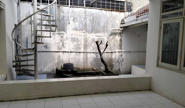 Rumah Siap Huni Lokasi Tengah Kota Puri Anjasmoro Semarang 2