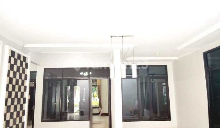 Rumah Siap Huni Dekat Akses Tol Banyumanik di Graha Estetika 1