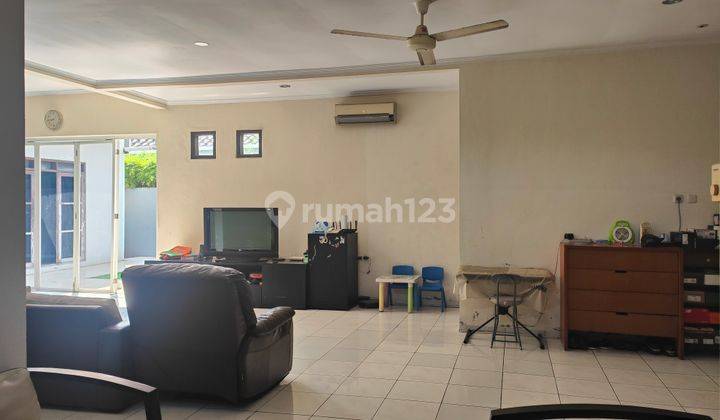 Rumah SHM Lokasi Asri di Greenwood Semarang 1