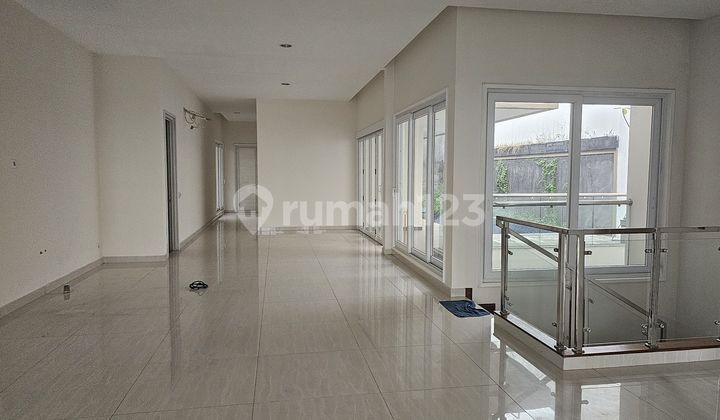 Rumah Mewah Best View Kota Dan Laut Kolam Renang di Candi Golf 1