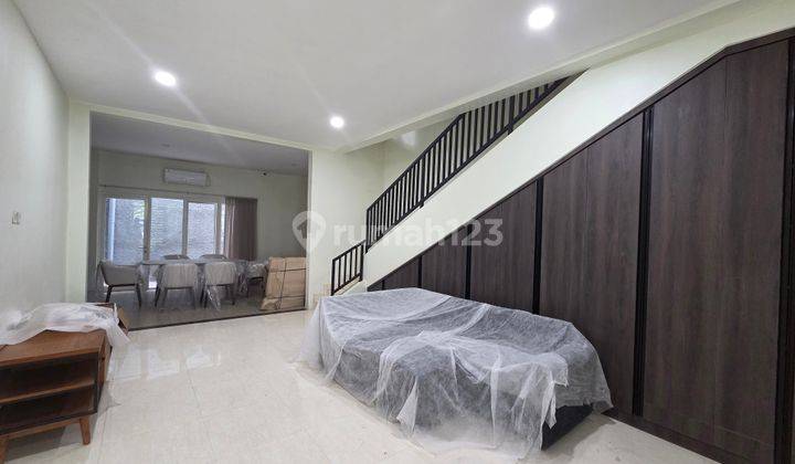 Rumah Full Furnished Baru 2 Lantai Lokasi Tenang Di Candi Golf Semarang 2