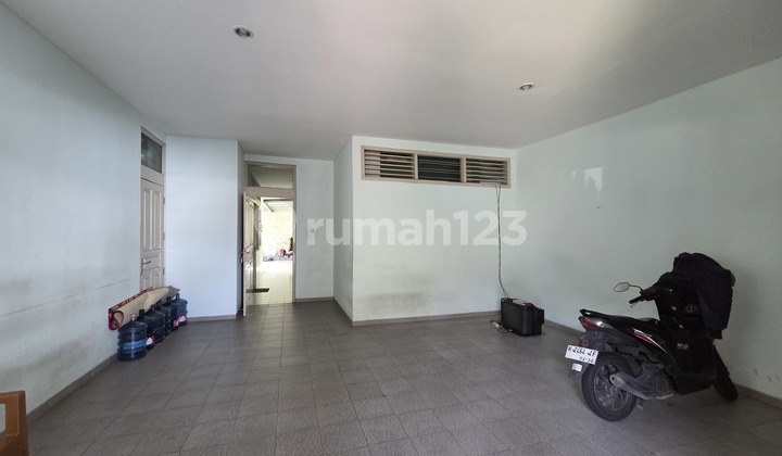 Rumah Full Furnished Ensuite Bathroom Di Semarang Atas 2