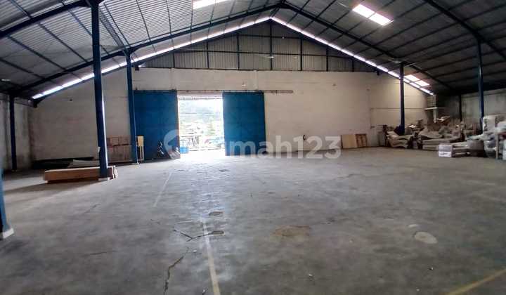 Gudang Siap Pakai Dekat Exit Tol Akses Container di Ungaran