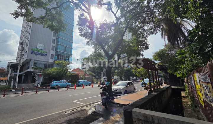 House Location on Jalan Utama A Yani, Simpang Lima, Semarang 1