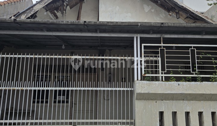 Rumah Lokasi Tengah Kota Belakang Citraland Semarang 1