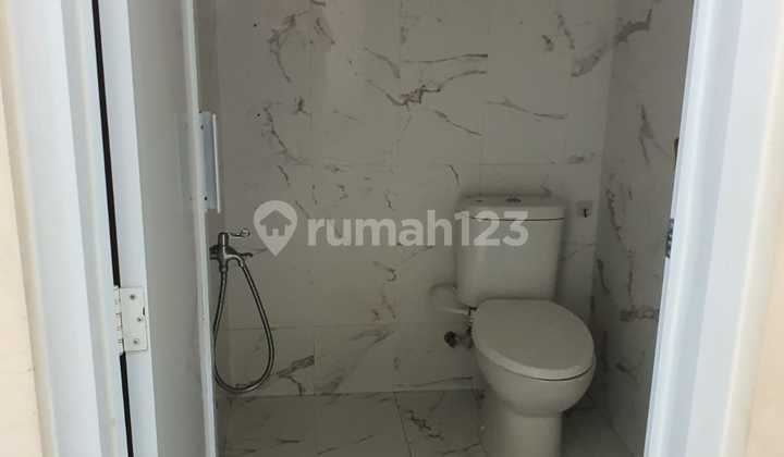 Rumah SHM Modern Minimalis Siap Huni AC 3 di Tanah Mas Semarang 2