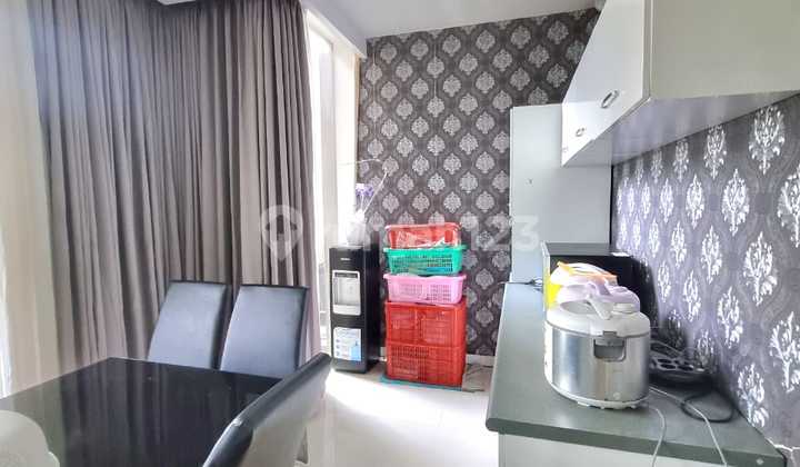 Rumah Siap Huni Full Furnished 3 Lantai 7 Kamar di Citragrand 1