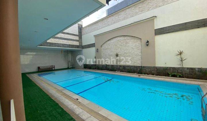 Disewakan Rumah Ada Pool Taman Hunian Satelit 4