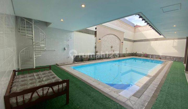 Disewakan Rumah Ada Pool Taman Hunian Satelit 7