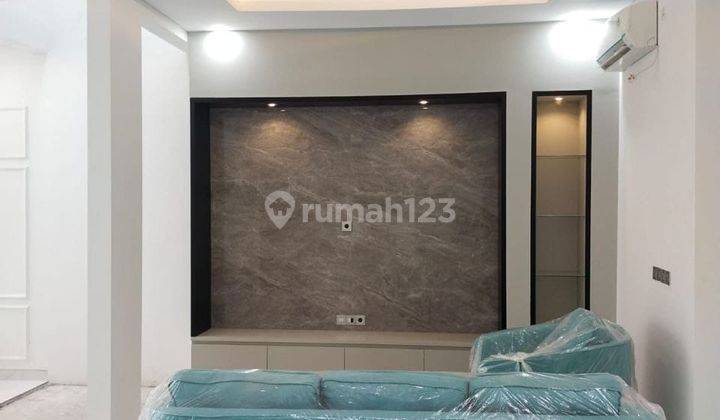 Ada Pool Dijual Rumah Baru Pakuwon City Palm Beach 3