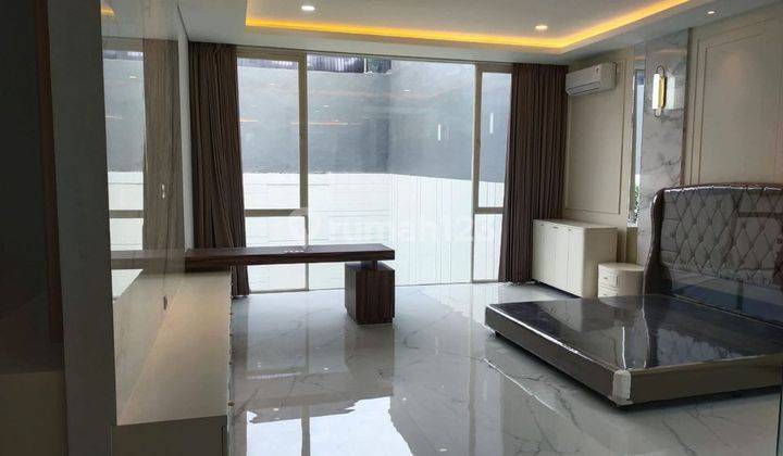 Ada Pool Dijual Rumah Baru Pakuwon City Palm Beach 5
